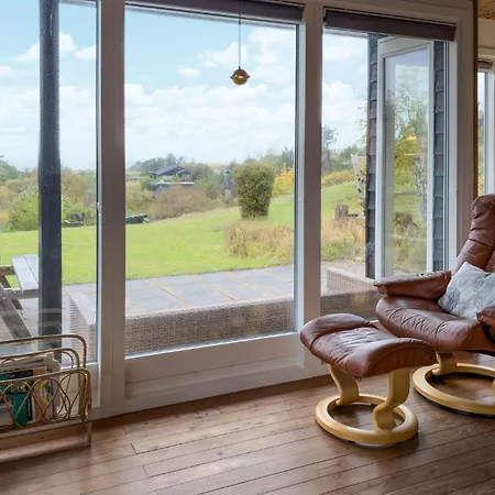 Lovely In With Wifi Holiday home